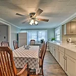 Dreamy Waterfront Home With Grill Boat And Ski!
